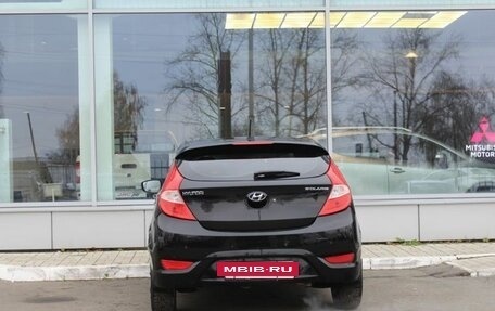 Hyundai Solaris II рестайлинг, 2011 год, 950 000 рублей, 4 фотография