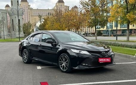 Toyota Camry, 2020 год, 3 100 000 рублей, 1 фотография