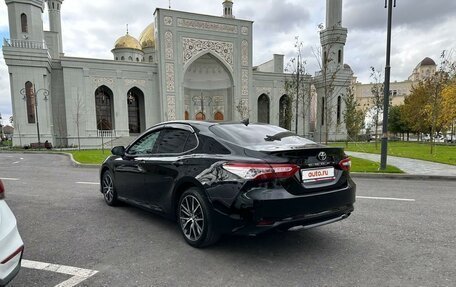 Toyota Camry, 2020 год, 3 100 000 рублей, 4 фотография