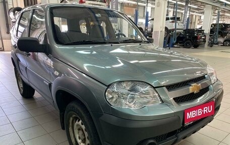 Chevrolet Niva I рестайлинг, 2011 год, 727 000 рублей, 8 фотография