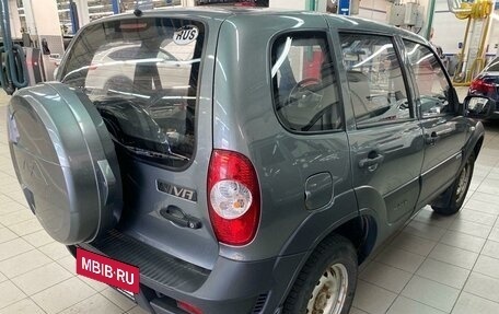 Chevrolet Niva I рестайлинг, 2011 год, 727 000 рублей, 6 фотография