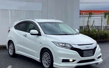 Honda Vezel, 2021 год, 1 477 000 рублей, 1 фотография