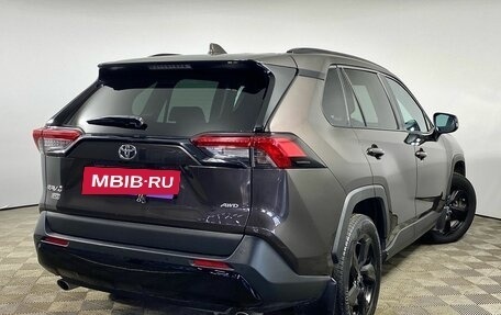 Toyota RAV4, 2021 год, 4 285 000 рублей, 5 фотография