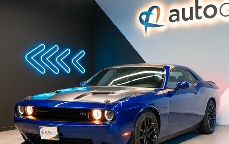 Dodge Challenger III рестайлинг 2, 2020 год, 5 499 000 рублей, 7 фотография