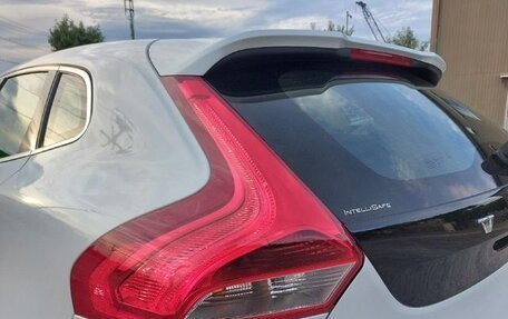 Volvo V40 II рестайлинг, 2018 год, 1 200 000 рублей, 37 фотография