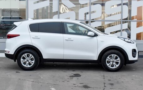 KIA Sportage IV рестайлинг, 2017 год, 2 139 000 рублей, 5 фотография