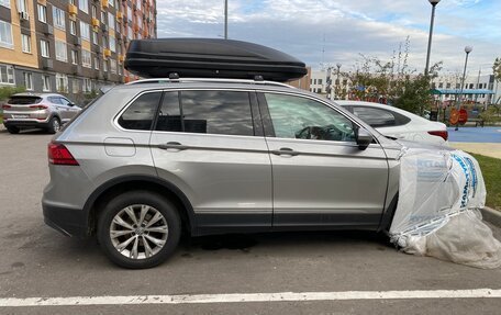 Volkswagen Tiguan II, 2018 год, 1 980 000 рублей, 2 фотография