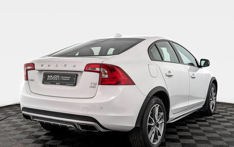 Volvo S60 Cross Country, 2018 год, 2 575 000 рублей, 5 фотография