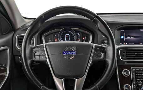 Volvo S60 Cross Country, 2018 год, 2 575 000 рублей, 22 фотография