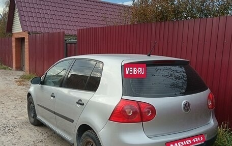 Volkswagen Golf V, 2006 год, 600 000 рублей, 2 фотография