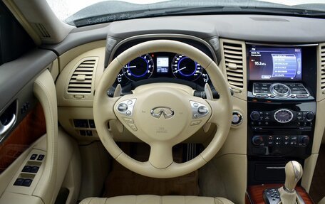 Infiniti QX70, 2014 год, 2 349 000 рублей, 11 фотография