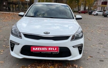 KIA Rio IV, 2017 год, 1 430 000 рублей, 2 фотография