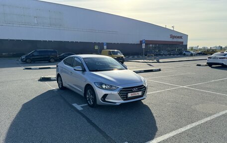 Hyundai Elantra VI рестайлинг, 2016 год, 1 500 000 рублей, 2 фотография