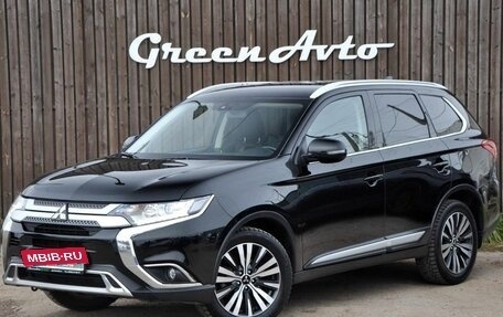 Mitsubishi Outlander III рестайлинг 3, 2019 год, 2 290 000 рублей, 1 фотография