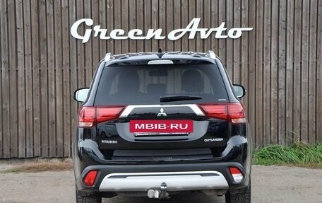 Mitsubishi Outlander III рестайлинг 3, 2019 год, 2 290 000 рублей, 4 фотография