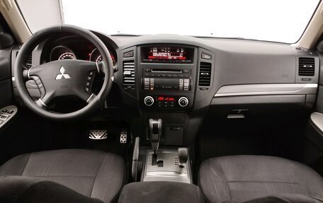 Mitsubishi Pajero IV, 2014 год, 2 640 000 рублей, 12 фотография