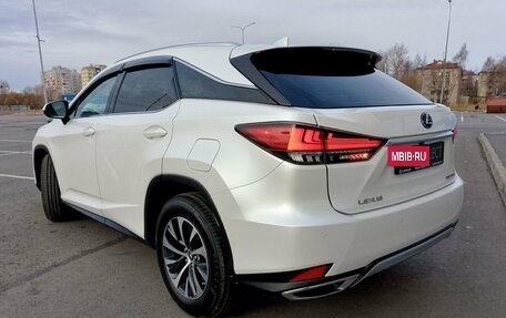 Lexus RX IV рестайлинг, 2021 год, 5 900 000 рублей, 5 фотография