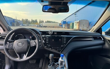 Toyota Camry, 2019 год, 3 200 000 рублей, 7 фотография