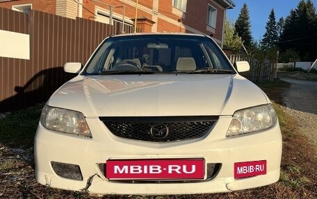 Mazda Familia, 2002 год, 270 000 рублей, 1 фотография