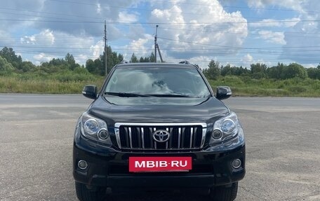 Toyota Land Cruiser Prado 150 рестайлинг 2, 2013 год, 2 700 000 рублей, 2 фотография