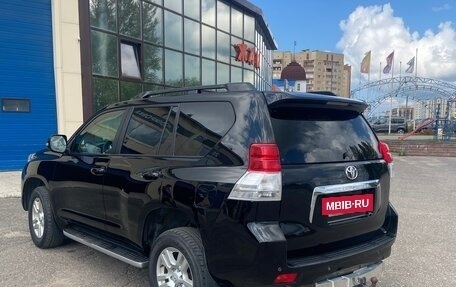 Toyota Land Cruiser Prado 150 рестайлинг 2, 2013 год, 2 700 000 рублей, 6 фотография