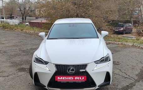 Lexus IS III, 2018 год, 3 950 000 рублей, 2 фотография