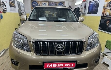 Toyota Land Cruiser Prado 150 рестайлинг 2, 2010 год, 3 800 000 рублей, 1 фотография