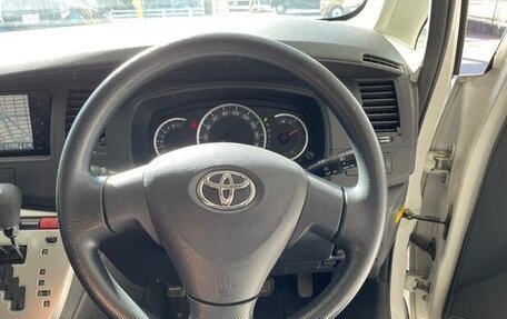 Toyota ISis I, 2011 год, 1 200 100 рублей, 14 фотография