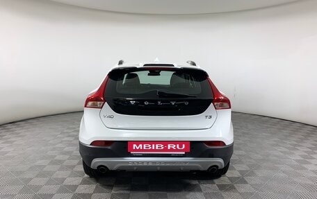 Volvo V40 Cross Country I, 2017 год, 2 199 000 рублей, 6 фотография