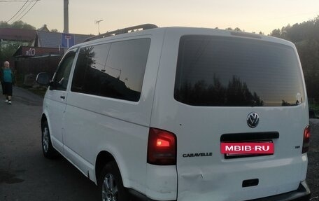 Volkswagen Caravelle T5, 2010 год, 1 750 000 рублей, 3 фотография