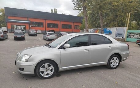 Toyota Avensis III рестайлинг, 2006 год, 1 000 000 рублей, 2 фотография