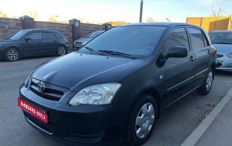 Toyota Corolla, 2004 год, 725 000 рублей, 2 фотография