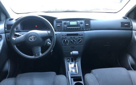 Toyota Corolla, 2004 год, 725 000 рублей, 8 фотография