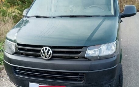 Volkswagen Transporter T5 рестайлинг, 2013 год, 2 500 000 рублей, 3 фотография