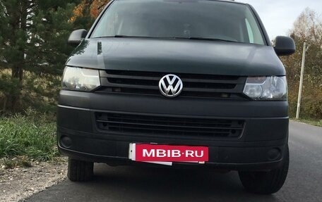 Volkswagen Transporter T5 рестайлинг, 2013 год, 2 500 000 рублей, 24 фотография