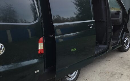 Volkswagen Transporter T5 рестайлинг, 2013 год, 2 500 000 рублей, 28 фотография