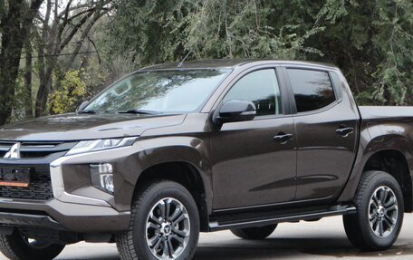 Mitsubishi L200 IV рестайлинг, 2023 год, 4 490 000 рублей, 4 фотография