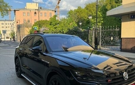 Volkswagen Touareg III, 2019 год, 5 500 000 рублей, 3 фотография