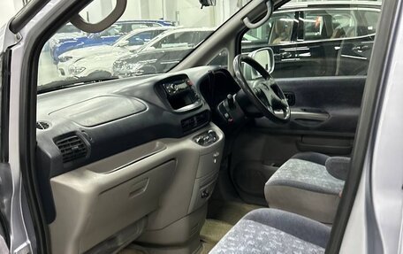 Nissan Serena II, 2000 год, 599 900 рублей, 10 фотография