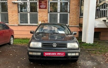 Volkswagen Vento, 1993 год, 180 000 рублей, 2 фотография