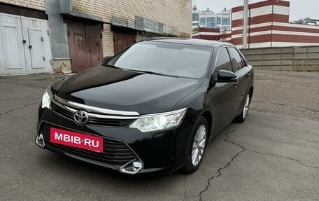 Toyota Camry, 2015 год, 2 050 000 рублей, 14 фотография