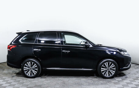 Mitsubishi Outlander III рестайлинг 3, 2022 год, 3 647 000 рублей, 4 фотография