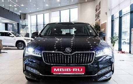 Skoda Superb III рестайлинг, 2024 год, 3 477 614 рублей, 2 фотография