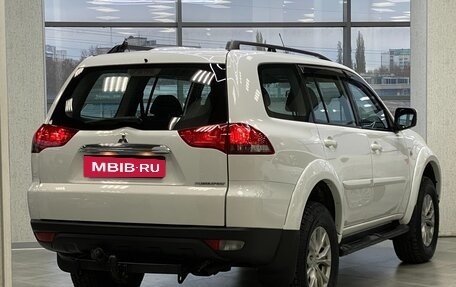 Mitsubishi Pajero Sport II рестайлинг, 2013 год, 2 099 999 рублей, 17 фотография