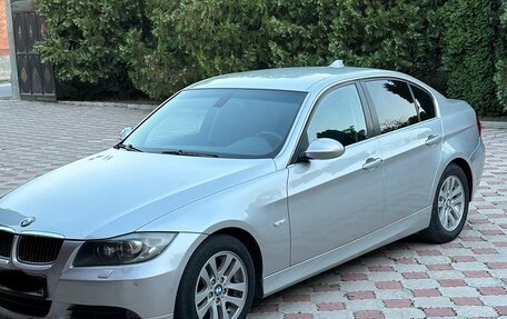 BMW 3 серия, 2007 год, 940 000 рублей, 2 фотография