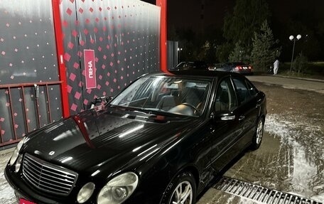 Mercedes-Benz E-Класс, 2002 год, 1 000 000 рублей, 4 фотография