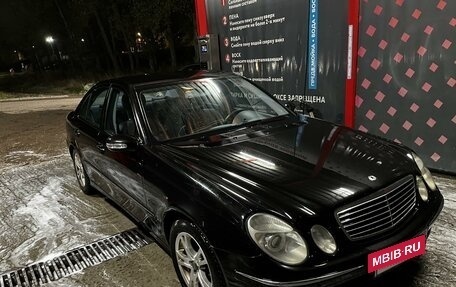 Mercedes-Benz E-Класс, 2002 год, 1 000 000 рублей, 3 фотография