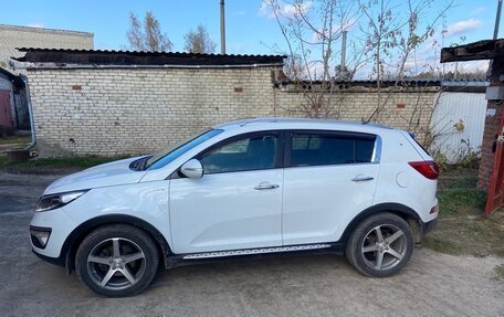 KIA Sportage III, 2011 год, 1 590 000 рублей, 2 фотография