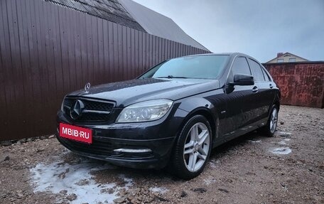 Mercedes-Benz C-Класс, 2010 год, 1 150 000 рублей, 1 фотография