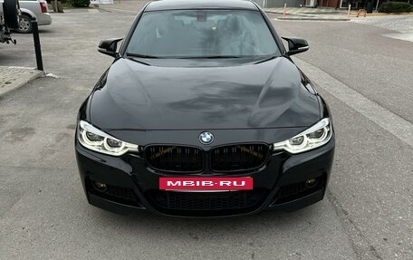 BMW 3 серия, 2018 год, 3 590 000 рублей, 19 фотография